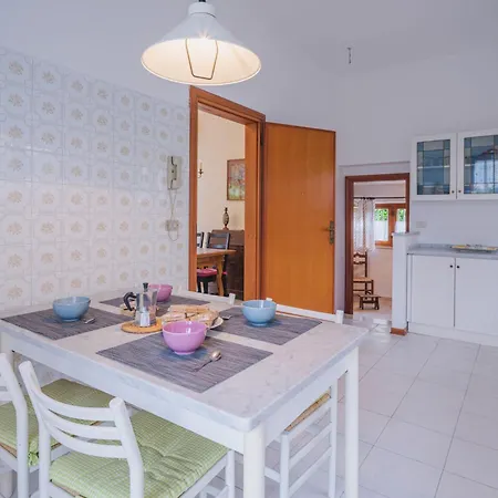 Semesterbostad Maria Luisa By Interhome *