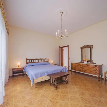 Holiday home Maria Luisa By Interhome